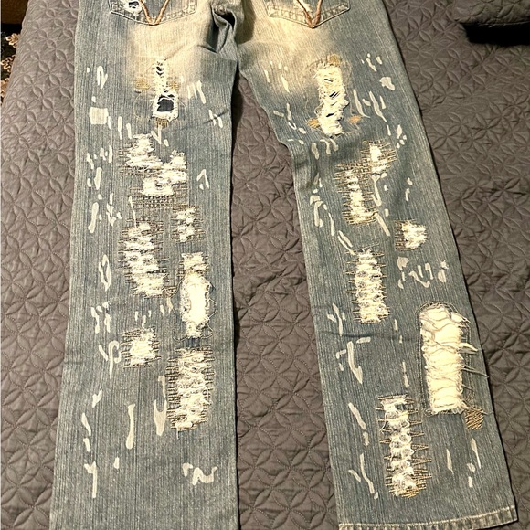 D&G Men's Relaxed Fit Distressed Denim Jeans - Picture 5 of 9